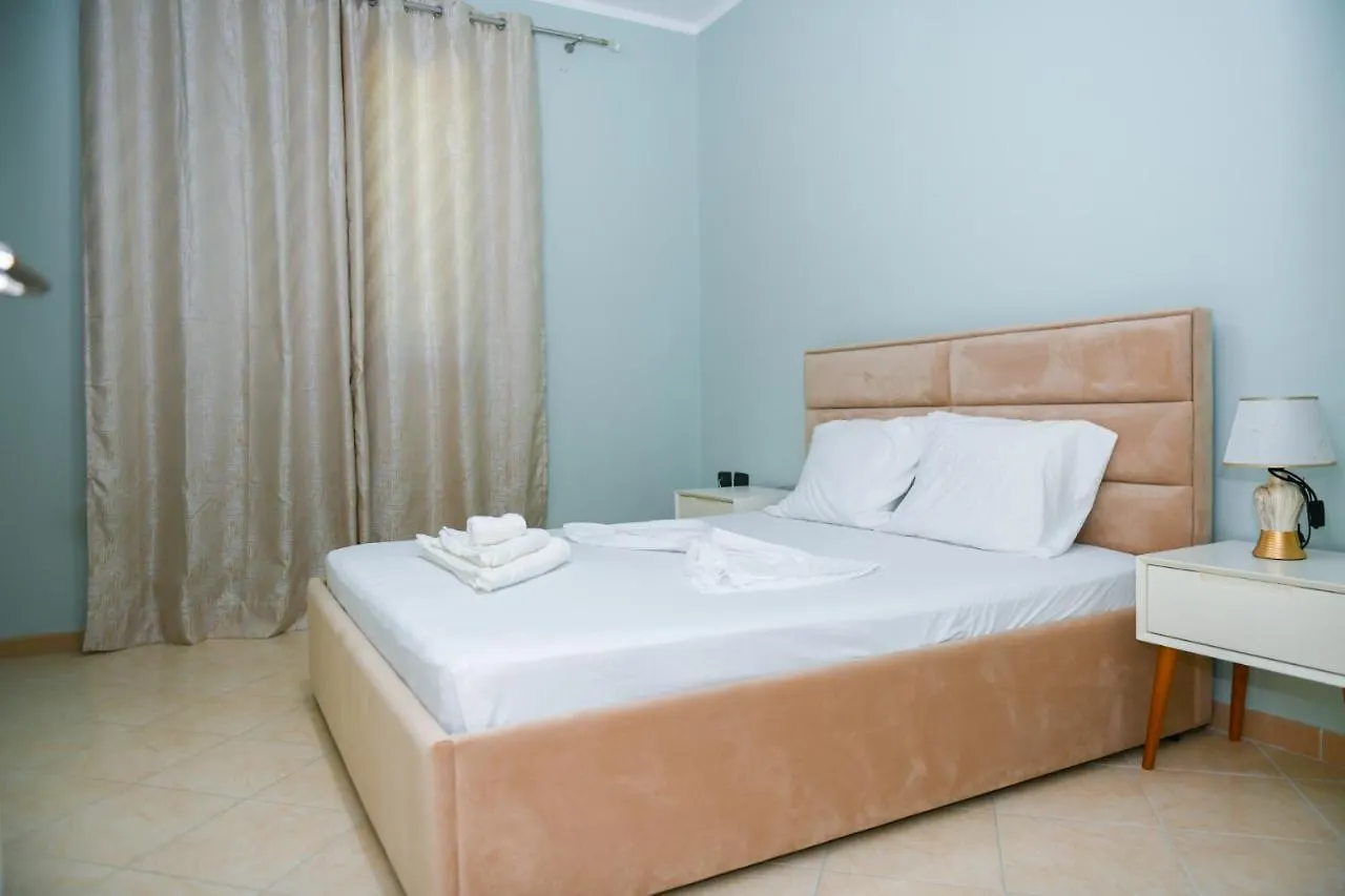 Aldesa Apartments Golem